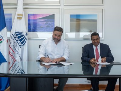 Medio Ambiente y Comité de Santo Domingo 2026 acuerdan puntos limpios