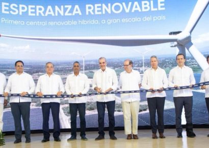 Presidente Abinader participa en inauguración de la central Esperanza Renovable de EGE Haina