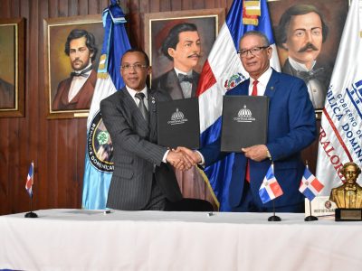 Instituto Duartiano y Contraloría firman convenio patriótico