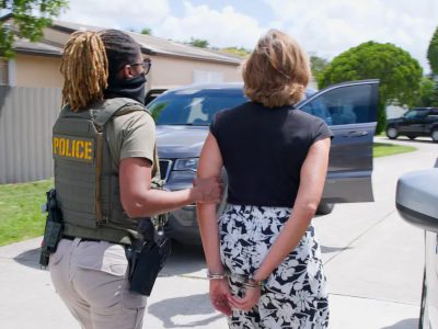 ICE arresta a ciudadana cubana en Florida y le revoca la residencia permanente por presuntos vínculos con GAESA