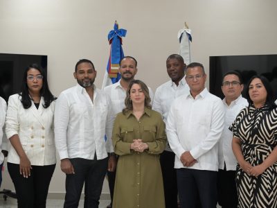 CCESDN realiza alianza con el Ministerio de la Mujer para impulsar campaña contra la violencia de género en SDN
