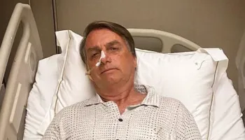 Bolsonaro operado del hombro, permanece en UCI