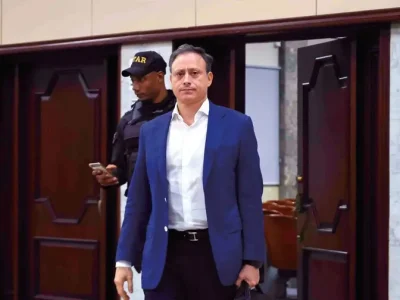 Jean Alain asumirá su propia defensa en juicio de corrupción