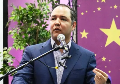 Johnny Pujols critica ausencia de plan contra feminicidios