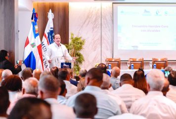 Ministro de la Presidencia, José Ignacio Paliza, encabeza reunión con diputados sobre ‘avances y desafíos’ de ‘Hambre Cero’ en RD