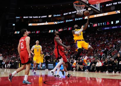 Lakers eliminan a Rockets; Pistons y Raptors fuerzan séptimo juego