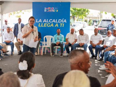 Carolina Mejía acerca la Alcaldía a Villa Francisca
