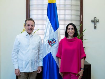 Raquel Arbaje aborda programas sociales y bienestar en RD