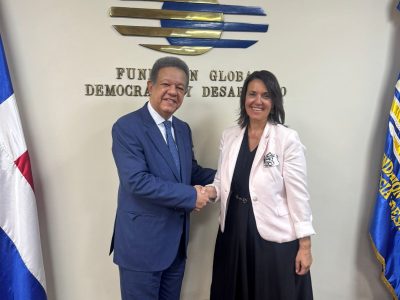 Leonel Fernández recibe a embajadora de Turquía en Funglode y promueven cooperación bilateral
