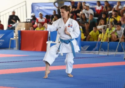 María Dimitrova gana oro en Panamericano de Karate