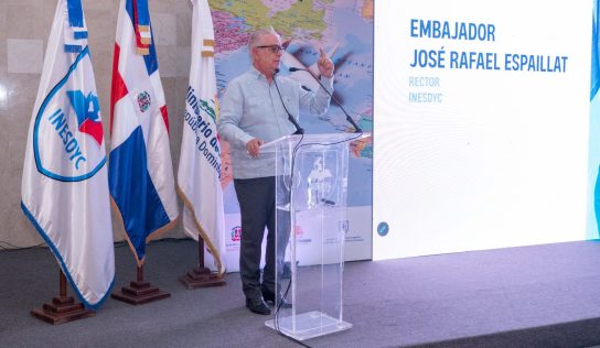 Mitur y Mirex capacitan diplomáticos en turismo