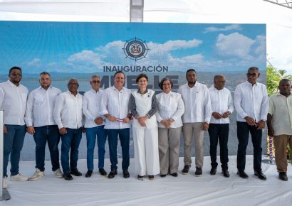 Vicepresidenta Raquel Peña y Jean Luis Rodríguez inauguran muelle pesquero en Sabana de la Mar