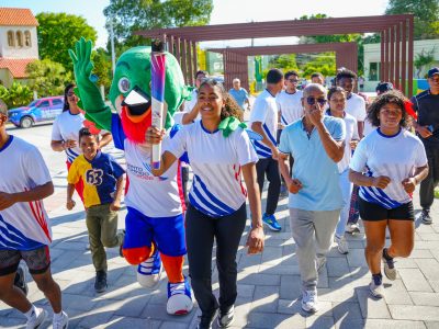Neiba recibe la antorcha de los Juegos Centroamericanos