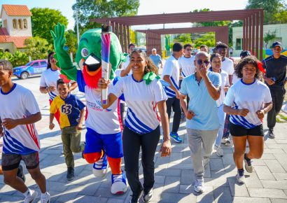 Neiba recibe la antorcha de los Juegos Centroamericanos