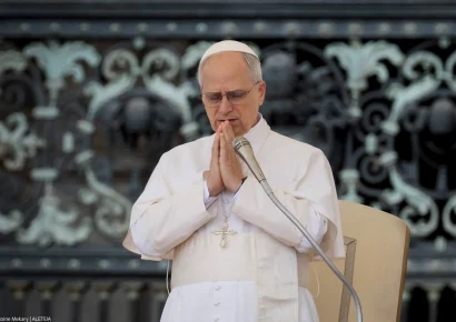 Papa León XIV llama a orar por la paz y a rechazar la violencia en el mundo