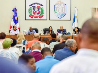 El Ministerio de Interior y Policía impulsa la educación familiar con «Seguridad Somos Todos»