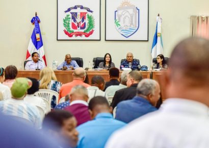 El Ministerio de Interior y Policía impulsa la educación familiar con «Seguridad Somos Todos»