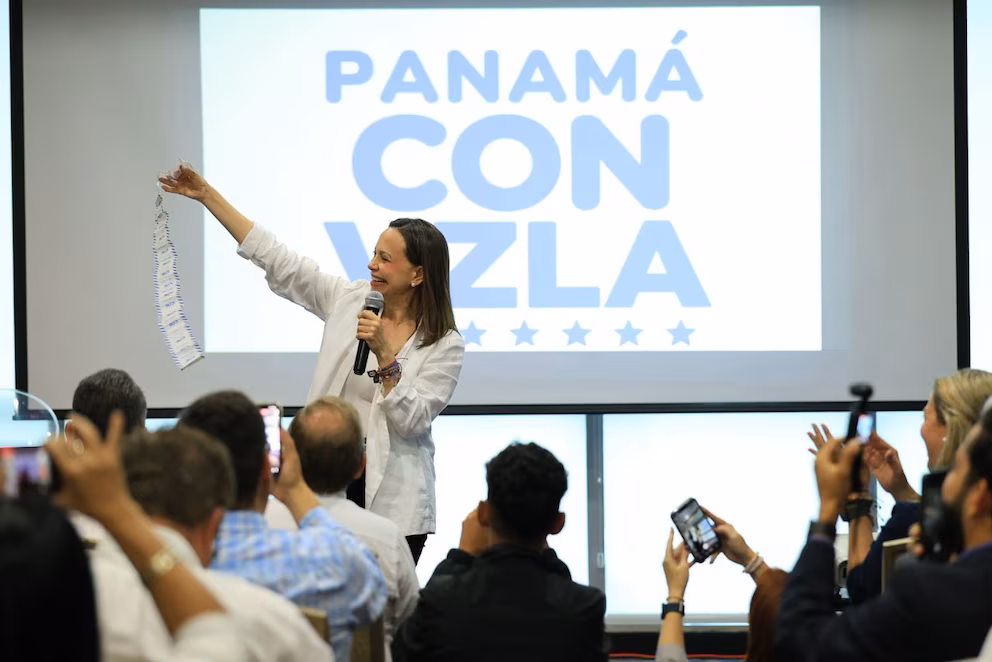 María Corina Machado destaca en Panamá que la libertad de Venezuela impactará a toda América