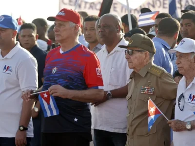 Raúl Castro reaparece este primero de mayo en el Día del Trabajo en La Habana