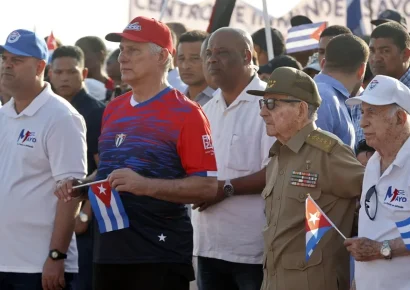 Raúl Castro reaparece este primero de mayo en el Día del Trabajo en La Habana