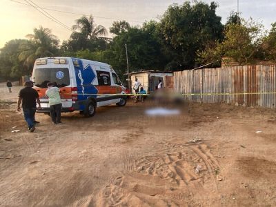 Mujer muere apuñalada en Castañuelas, Montecristi