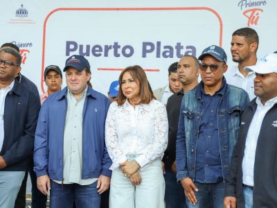 Supérate entrega segundo Bono de Emergencia en Villa Montellano