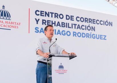 Ito Bisonó inicia construcción de CCR en Santiago Rodríguez