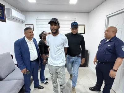 Tras operativo policial en Santiago se entrega joven buscado por tentativa de homicidio en 2025