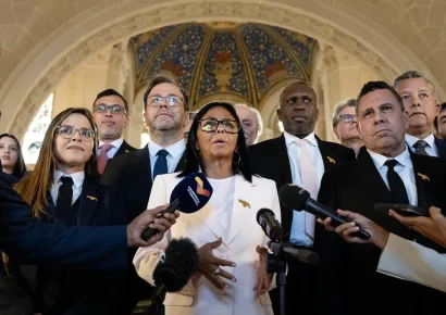 Delcy Rodríguez califica de ‘absurdo antijurídico’ disputa territorial con Guyana