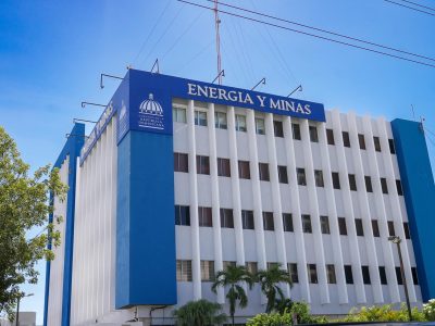 Ministerio de Energía y Minas aclara que exasesor ligado a GoldQuest solo participó en Proyecto Tierras Raras