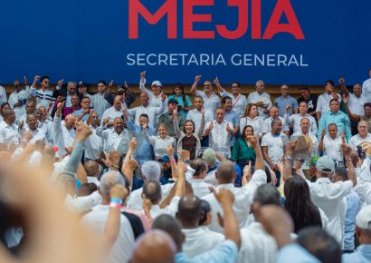 Carolina Mejía muestra fuerza política en el Este rumbo a la nominación presidencial