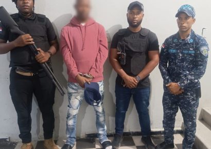 Dictan tres meses de prisión preventiva a dominicano reincidente por tráfico de indocumentados
