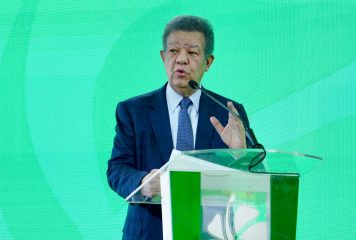 Leonel Fernández aboga por equilibrio entre minería y protección ambiental en caso Romero