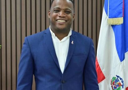 Presidente Luis Abinader designa a Robert Martínez como vicecónsul en Panamá