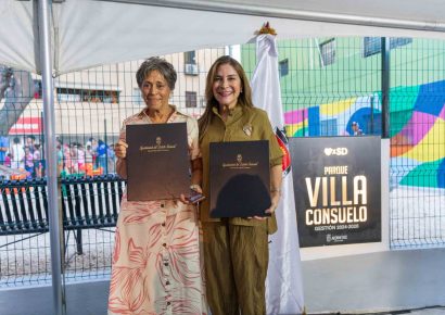 Carolina inaugura parque Villa Consuelo y entrega entorno más seguro para personas no videntes