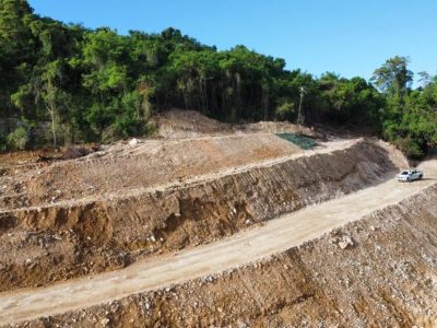 Medio Ambiente refuerza control y recuperación ecológica en el entorno de las Cuevas del Pomier