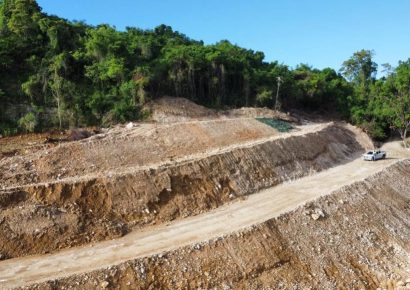 Medio Ambiente refuerza control y recuperación ecológica en el entorno de las Cuevas del Pomier