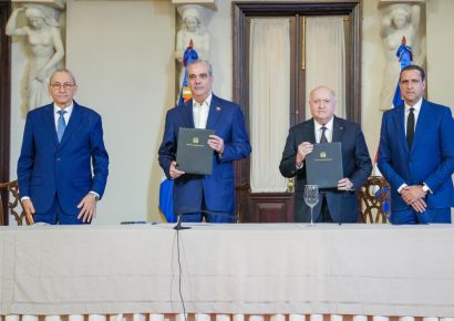 Presidente Abinader fortalece la institucionalidad con acuerdo entre Finjus y la Consultoría Jurídica del Poder Ejecutivo