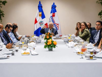 PROMIPYME presenta estudio que revela el costo real del microcrédito y fortalece el financiamiento a las Mipymes