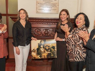 Reconocen al Palacio Consistorial como lugar del primer voto femenino de ensayo en RD