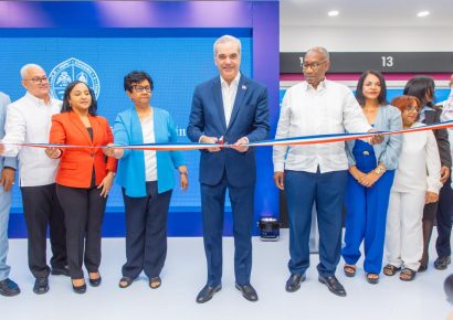 Abinader y UASD inauguran moderno Centro Multiservicios y nuevas obras académicas y tecnológicas