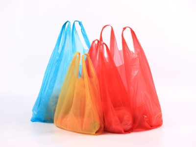 Expertos advierten: bolsas plásticas no van en reciclaje doméstico