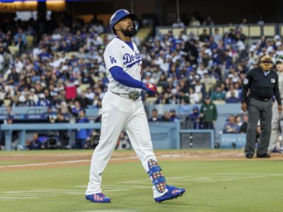 Dodgers pierden a Teoscar Hernández por lesión en la corva