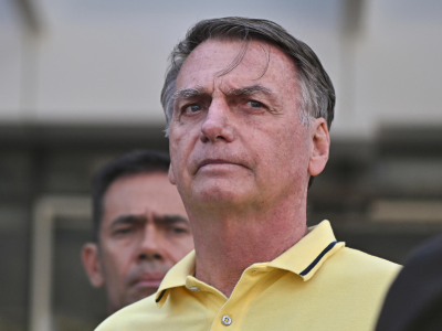 Bolsonaro evoluciona favorable tras cirugía en el hombro