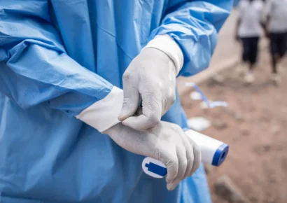 EE.UU. instala centro de cuarentena por ébola en Kenia