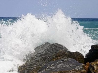 COE alerta por deterioro del oleaje en costas RD