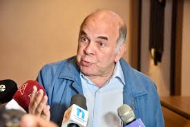 Pelegrín Castillo Semán cuestiona acuerdo migratorio con EE. UU. por falta de claridad y posibles riesgos para RD