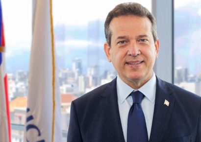 Ito Bisonó resalta liderazgo de Abinader en ceremonia de FIU
