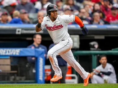 José Ramírez impulsa a Guardianes con su corrido de bases