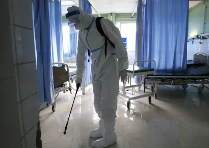 Italia refuerza controles sanitarios tras hospitalizar a dos viajeros procedentes de Uganda con síntomas febriles